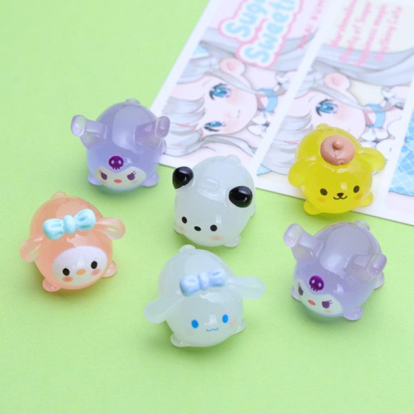 Sanrio Glow-In-The-Dark Charm - 图片 3