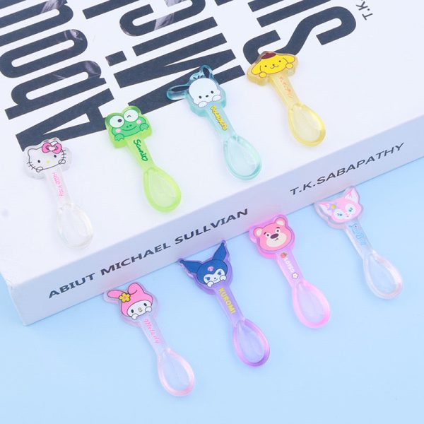 Sanrio Glow-In-The-Dark Spoon Charm - 图片 5