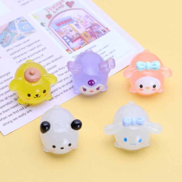 Sanrio Glow-In-The-Dark Charm - 图片 5