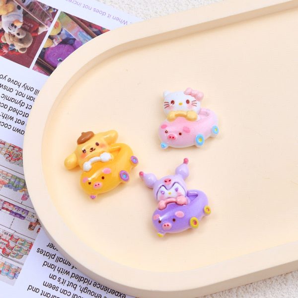 Sanrio Driving Piggy Car Charms - 图片 4