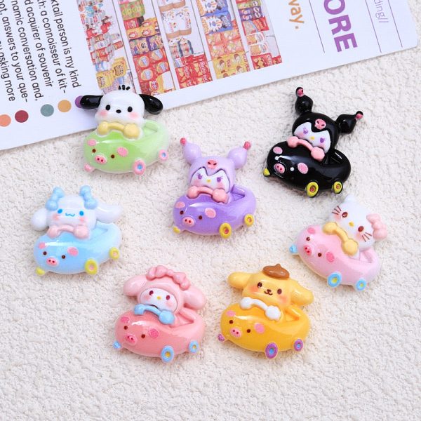 Sanrio Driving Piggy Car Charms - 图片 2